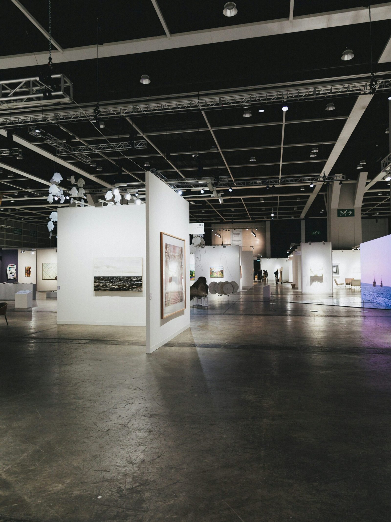 Home spencer chow rxj698pprk unsplash (1)